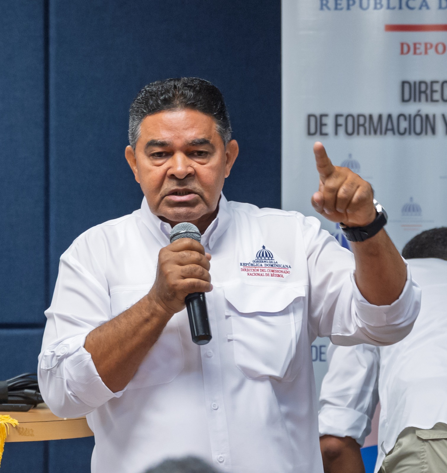 Diógenes De la Cruz, ejecutivo de la DCNB