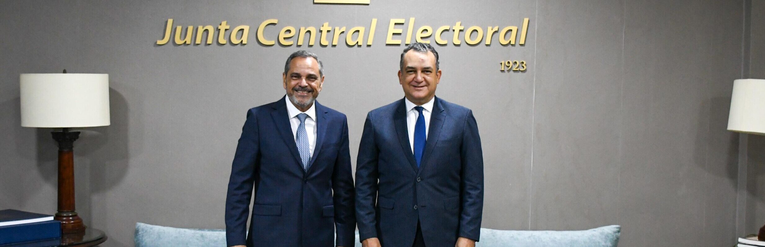 Junior Noboa junto a Román Jáquez