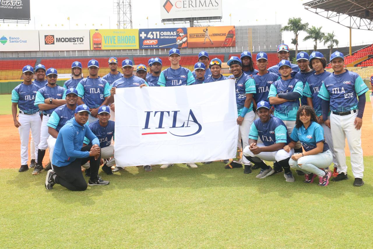 Integrantes del combinado del ITLA que durante el fin de semana salieron airosos en sus tres compromisos, incluso anotando en todas cifras dobles en carreras.