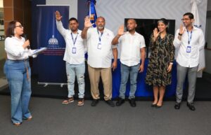- Yudelka Calderon juramenta la Comisión de Integridad Gubernamental y Cumplimiento Normativo que está integrada por Humberto Peña, Luis Grullón, Erickson Marte, Licelot Abreu Saldaña y Luis Fernando Taveras
